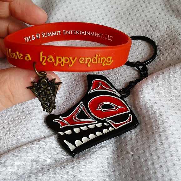 Twilight bracelet and keychain set - Picture 1 of 2